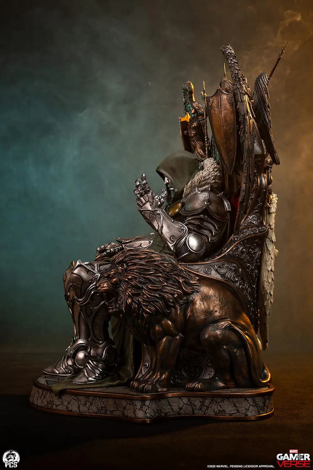 Sideshow Collectibles - Doctor Doom - Thumbnail 5
