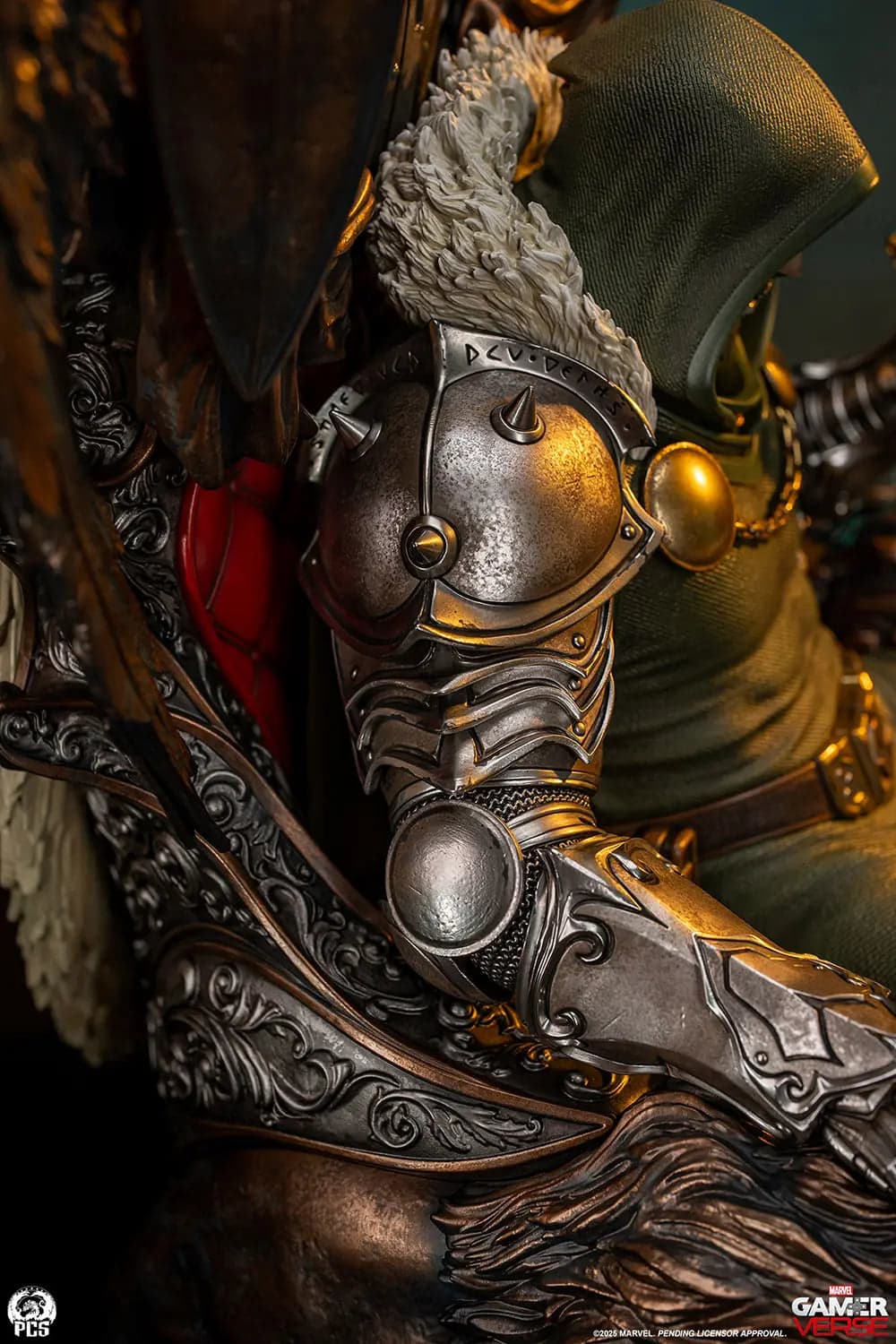 Sideshow Collectibles - Doctor Doom - Thumbnail 9