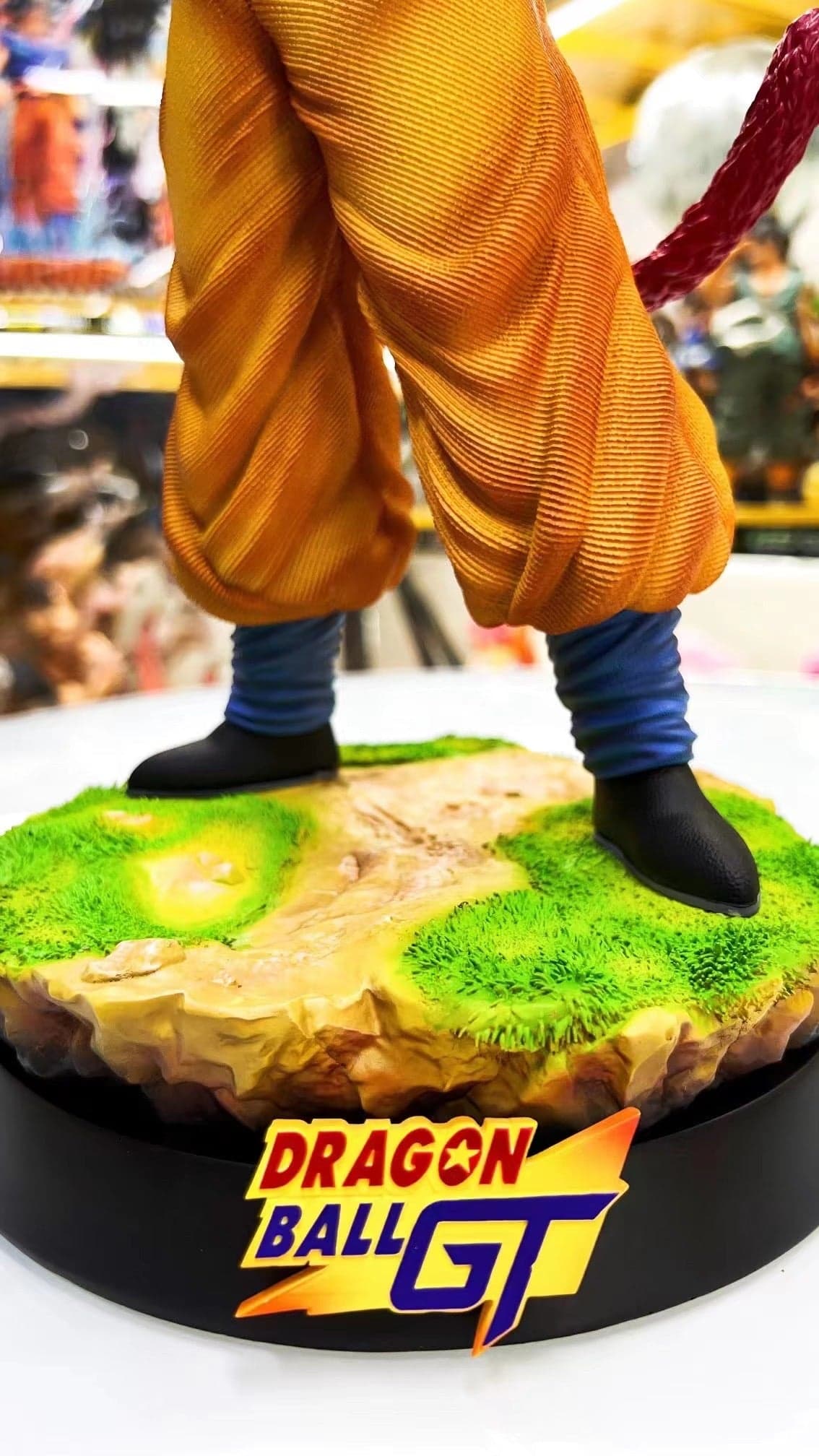 Army Ant - SSJ4 Goku - Thumbnail 5