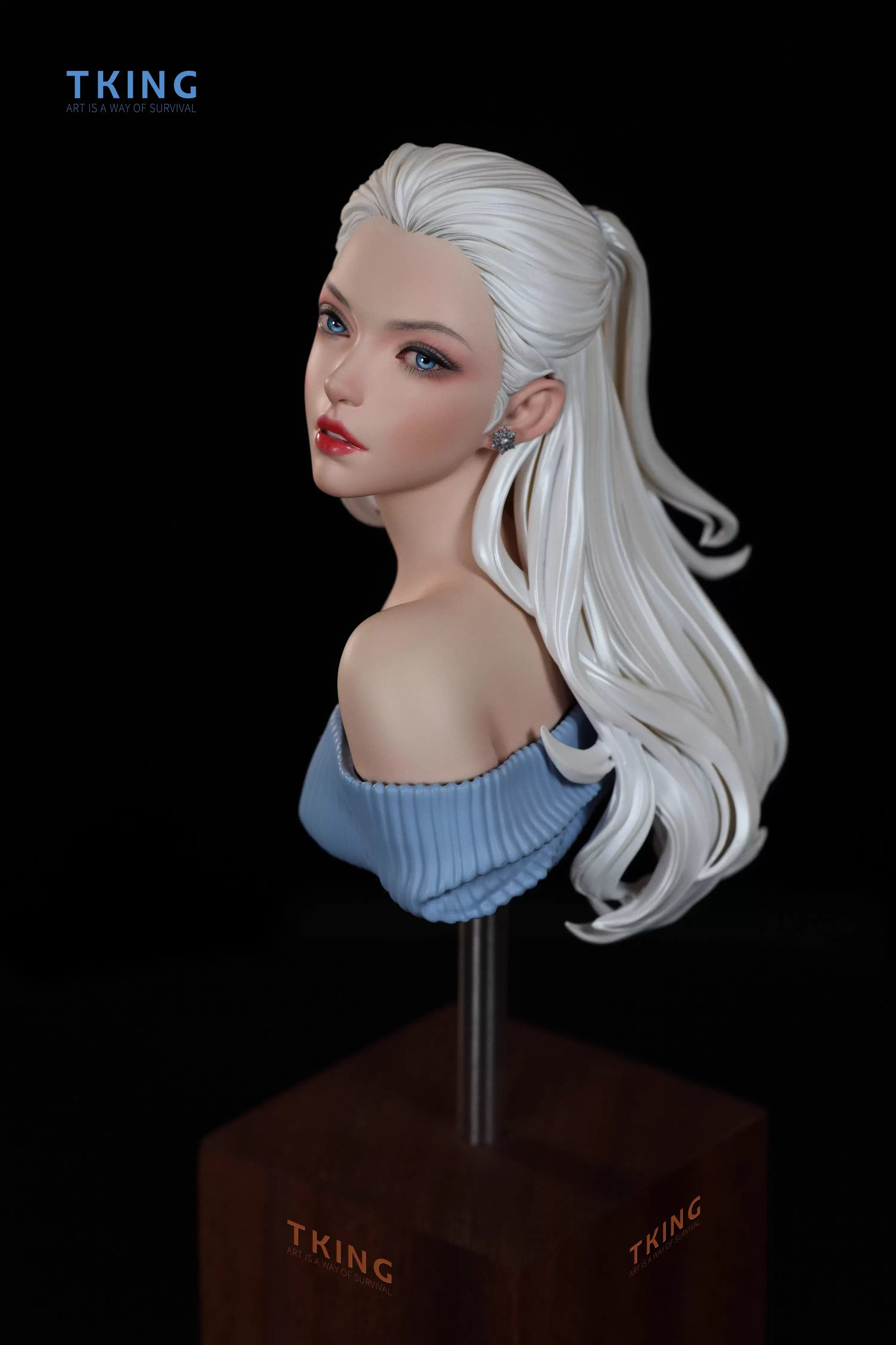 Tking - The Girl Looking Back - Thumbnail 2