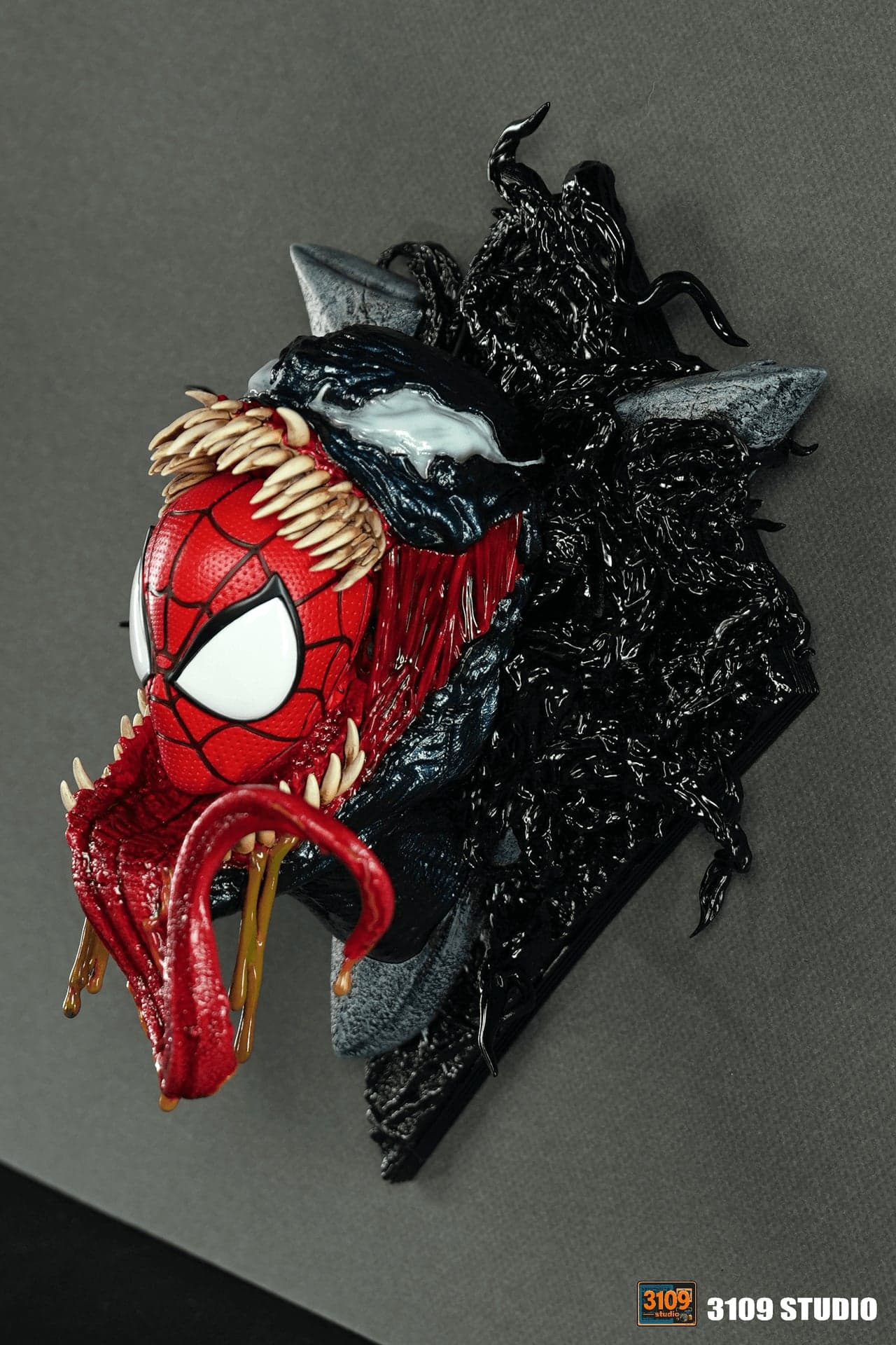 3109 - Spider-Man vs Venom - Thumbnail 10