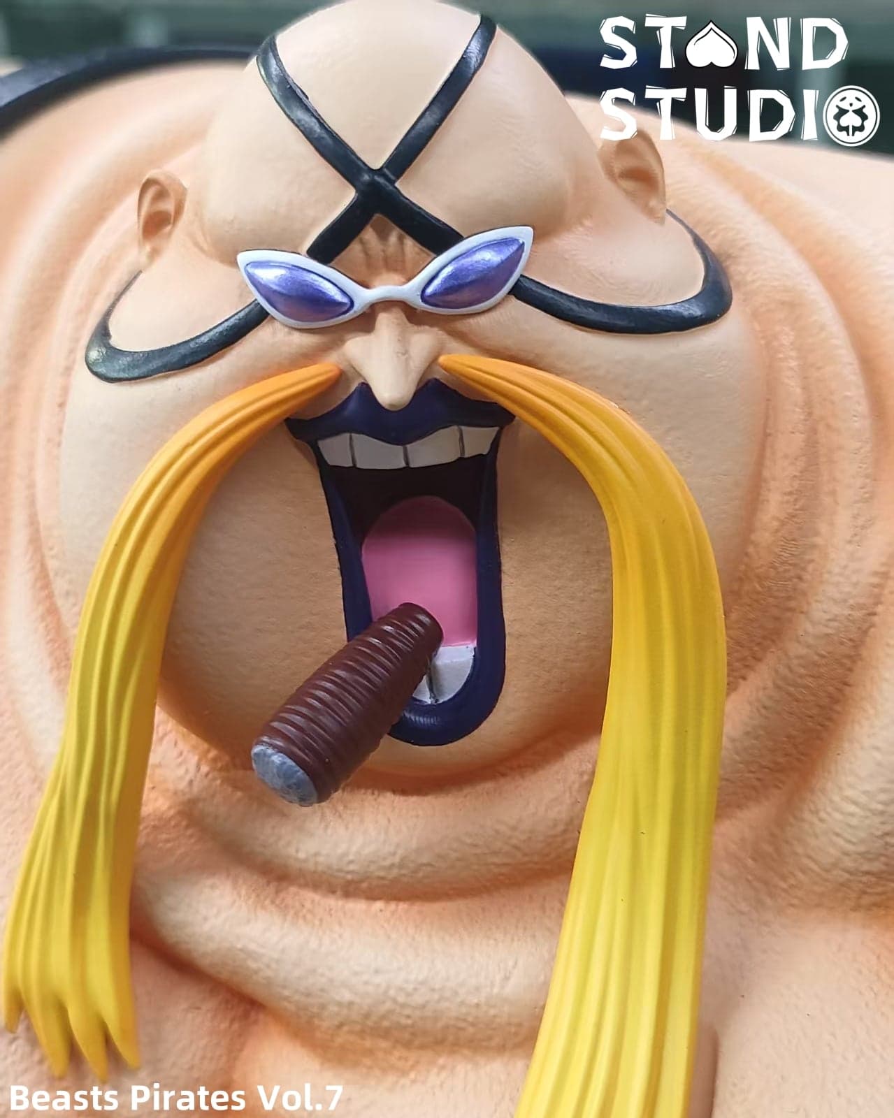 Stand - Queen - Thumbnail 2