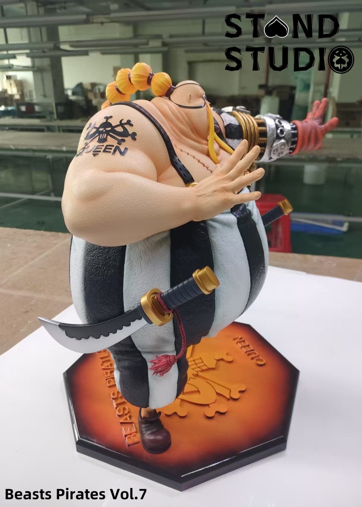 Stand - Queen - Thumbnail 3