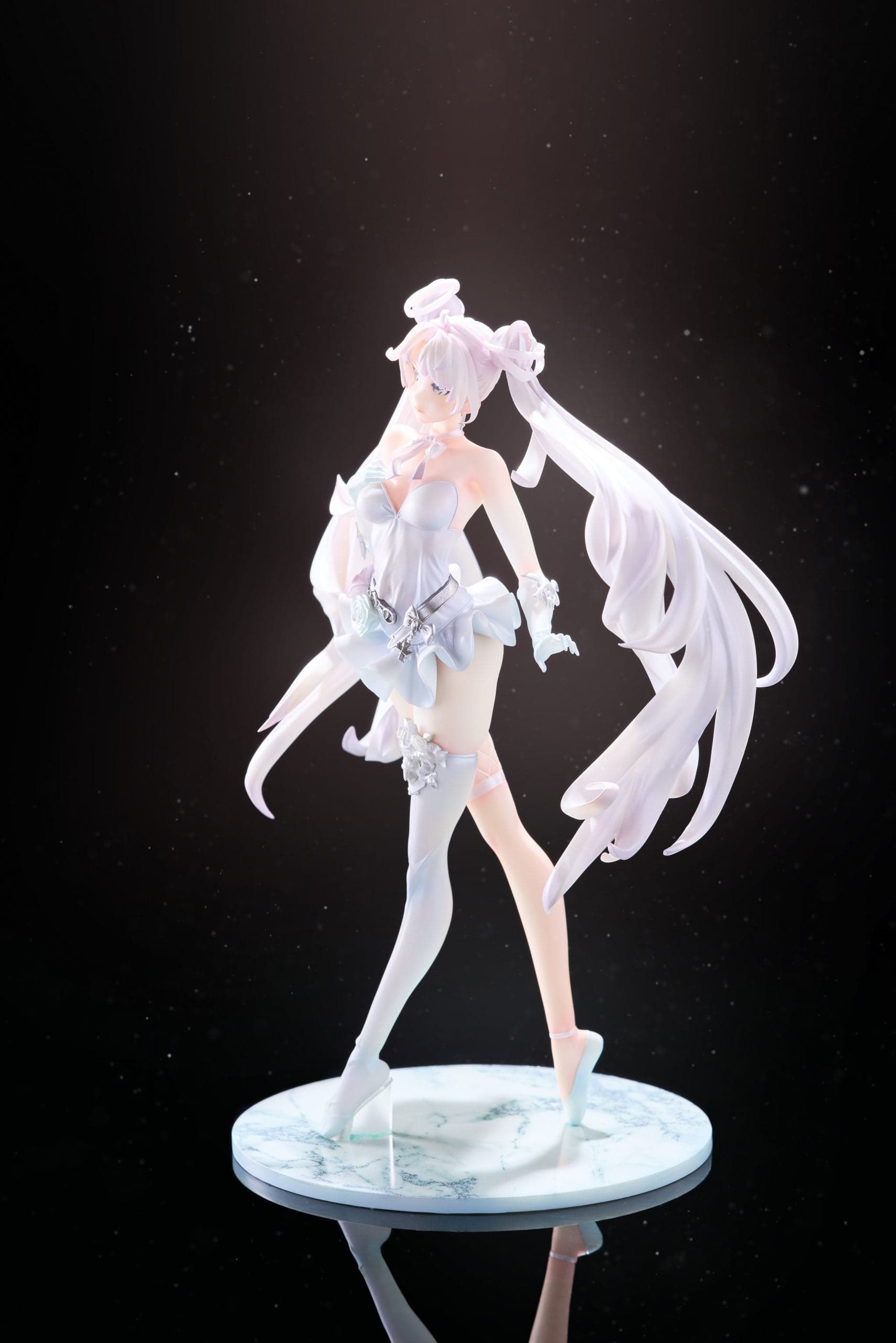 Circle Max - Usagi Tsukino - Thumbnail 6