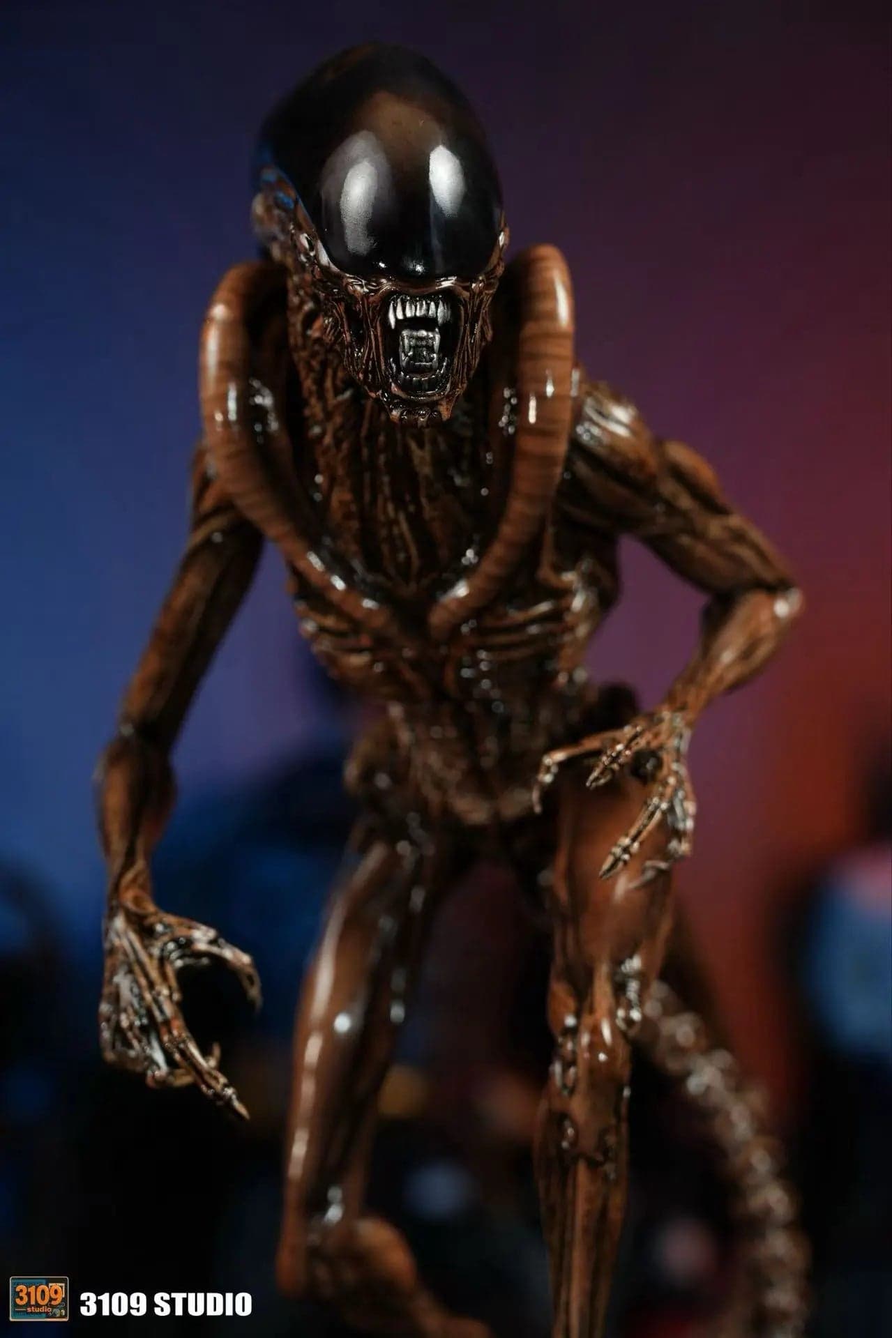 3109 - Dog Alien - Thumbnail 2