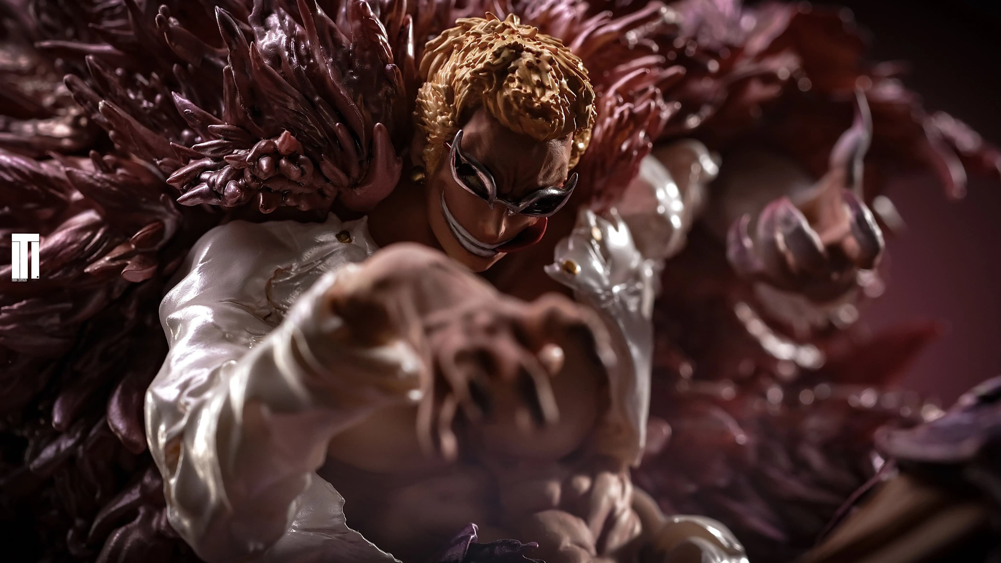 Iron Curtain - Doflamingo - Thumbnail 2