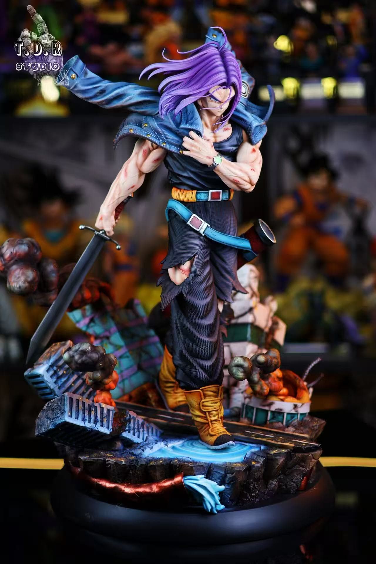 TDR - Trunks - Thumbnail 10