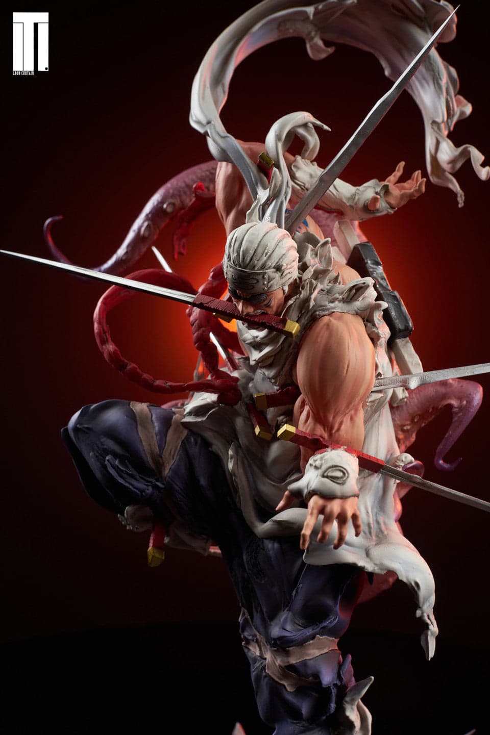 Iron Curtain - Killer Bee - Thumbnail 5