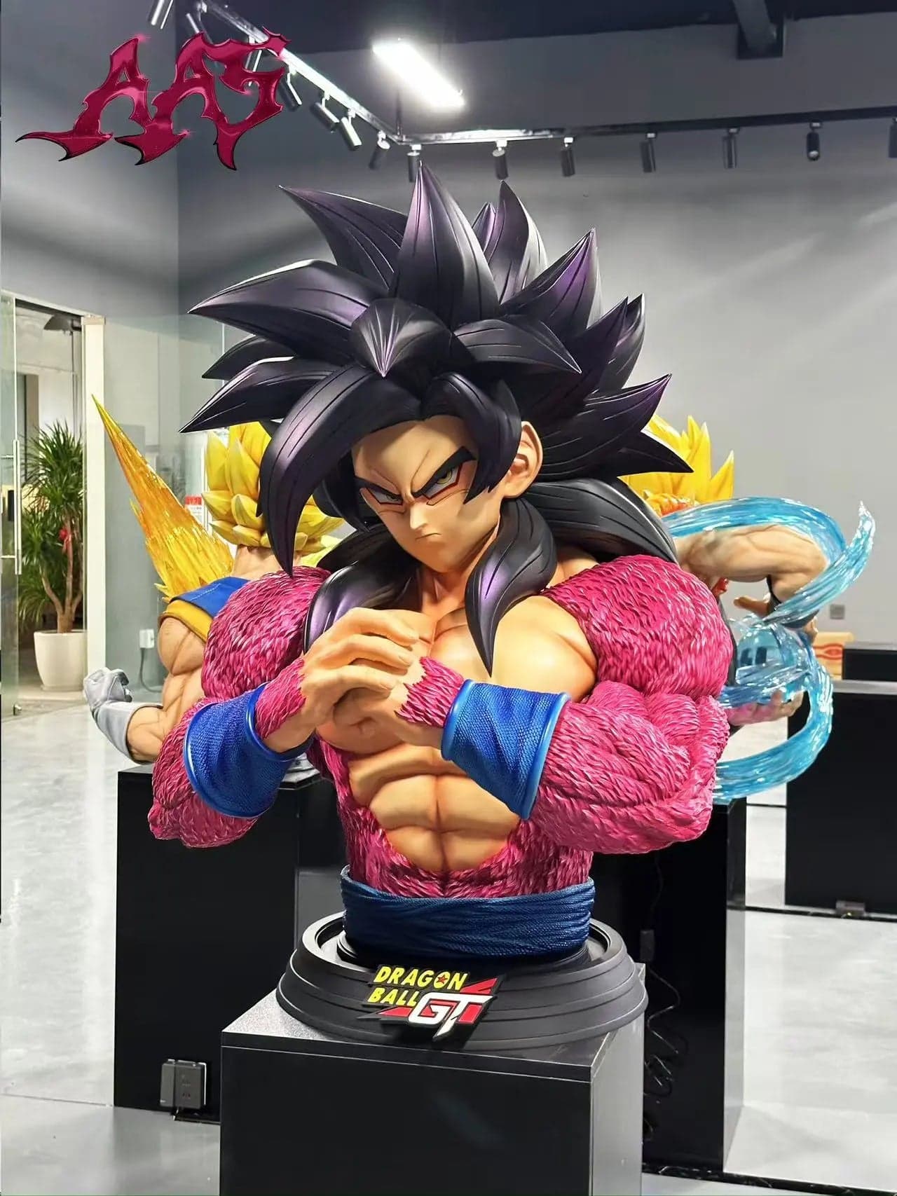 Army Ant - SSJ4 Goku - Thumbnail 3