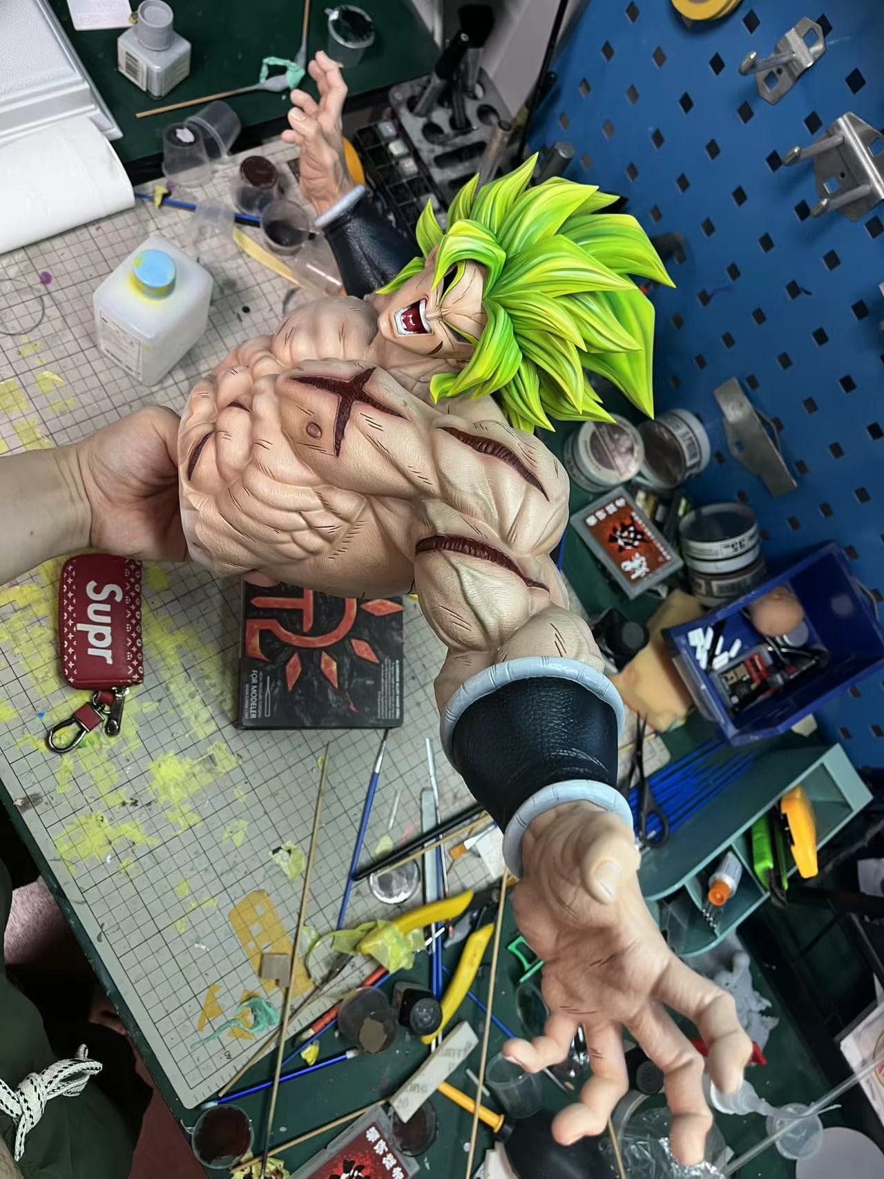 YAN x 2% - Broly vs Gogeta - Thumbnail 21
