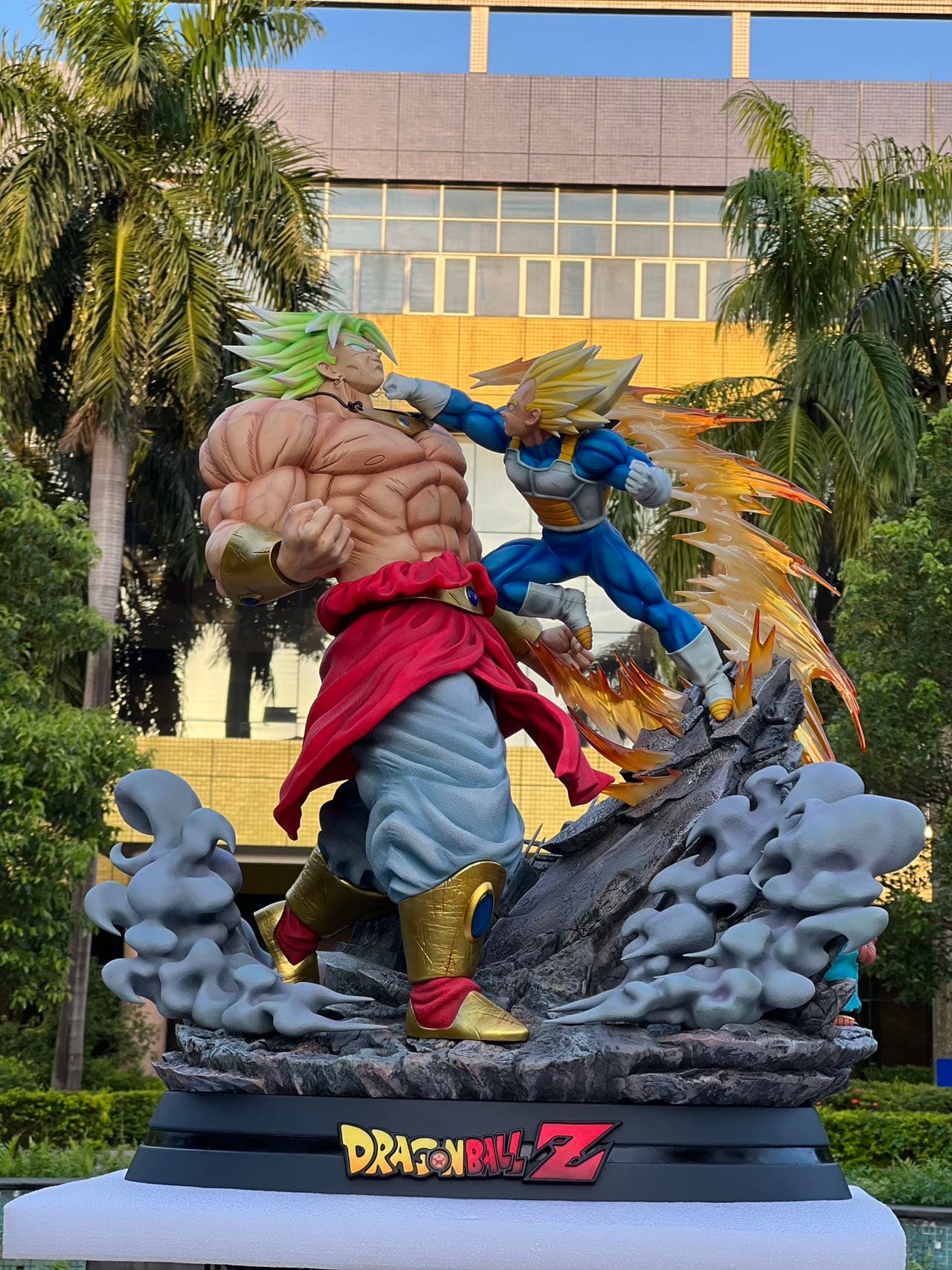 Revenge - Broly vs Vegeta - Thumbnail 5