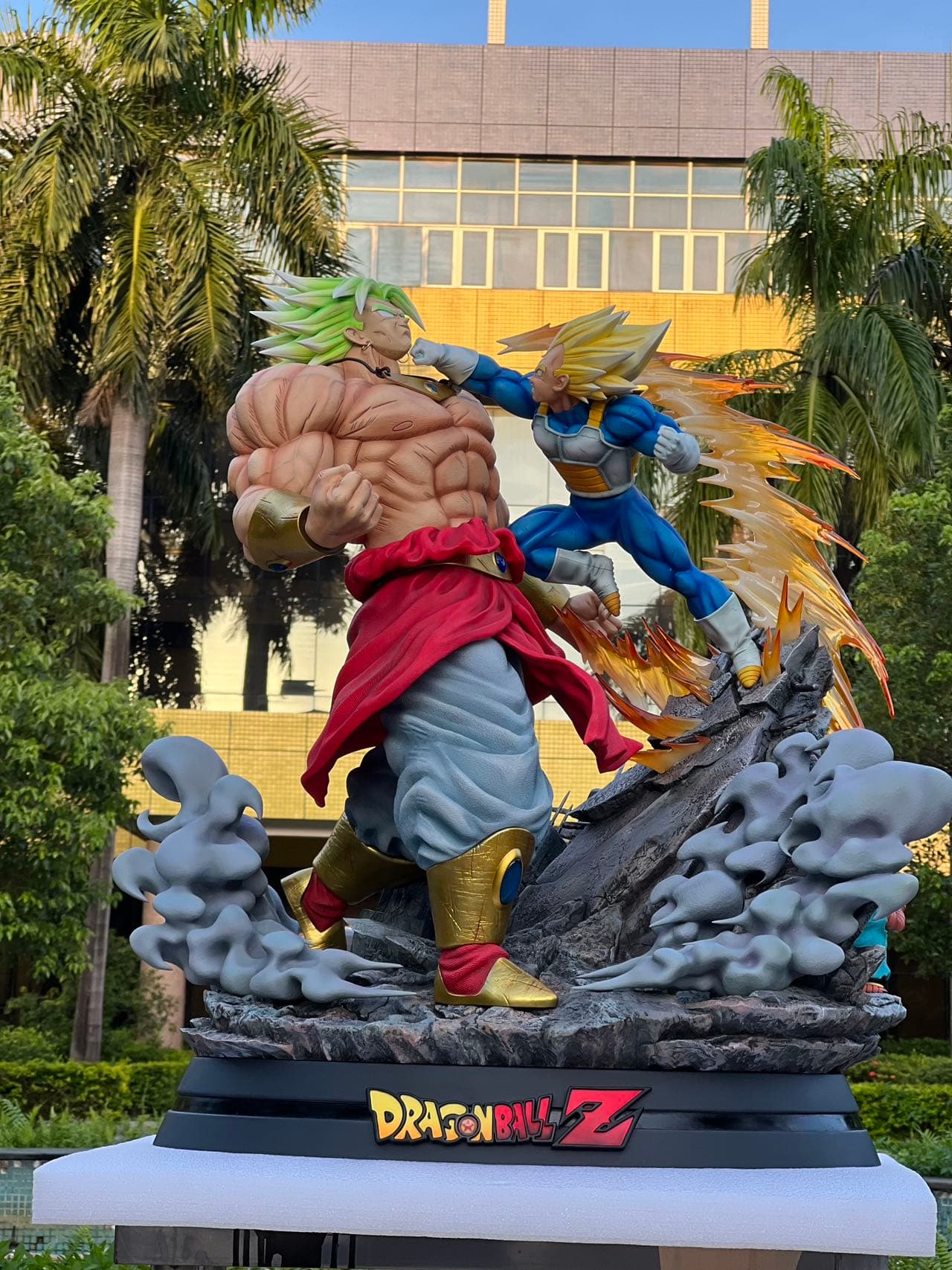 Revenge - Broly vs Vegeta - Thumbnail 3