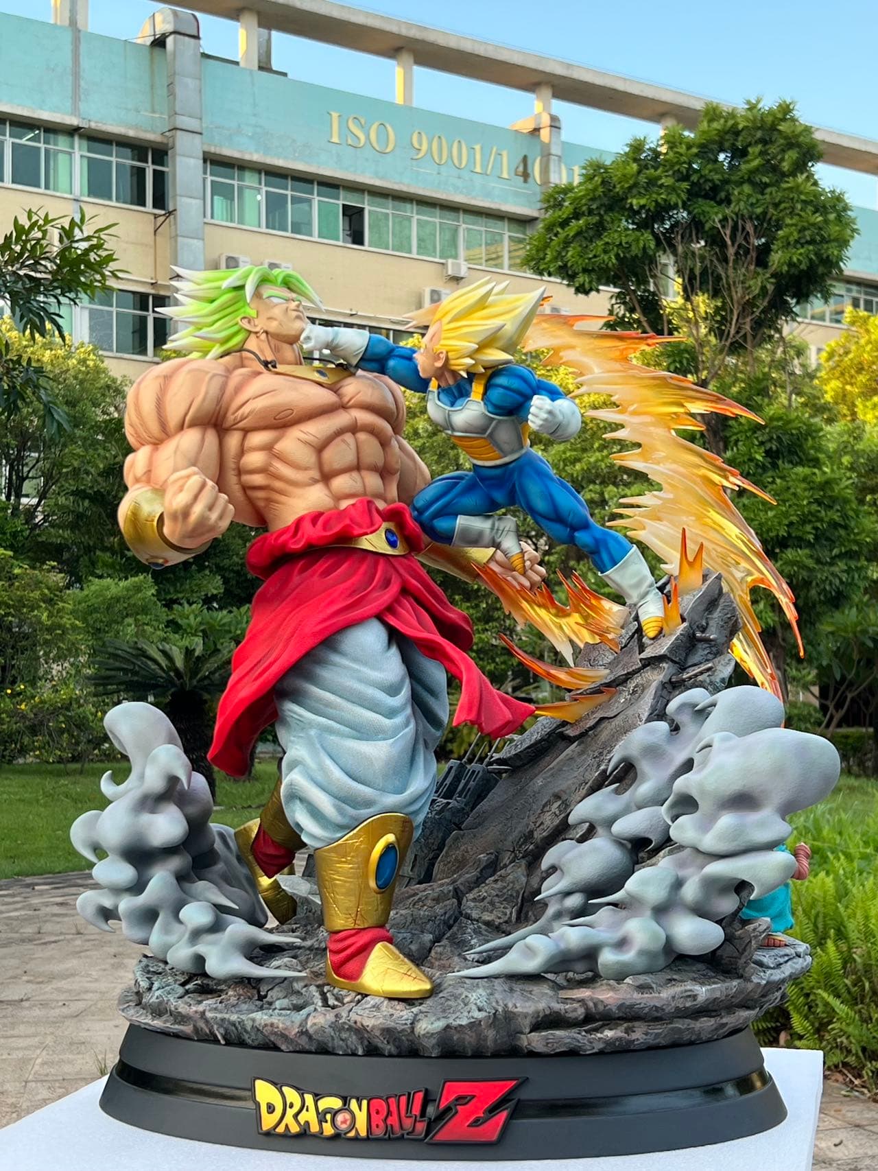 Revenge - Broly vs Vegeta - Thumbnail 11
