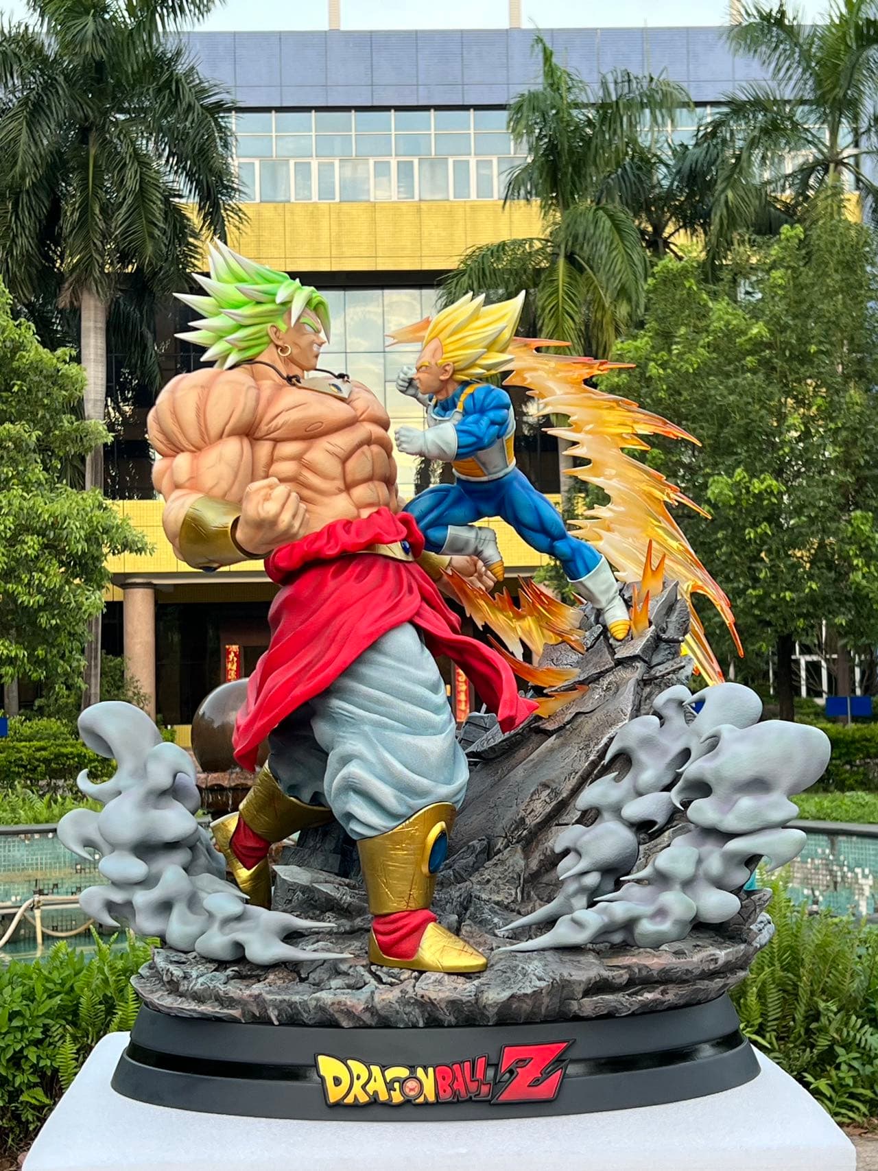 Revenge - Broly vs Vegeta - Thumbnail 18