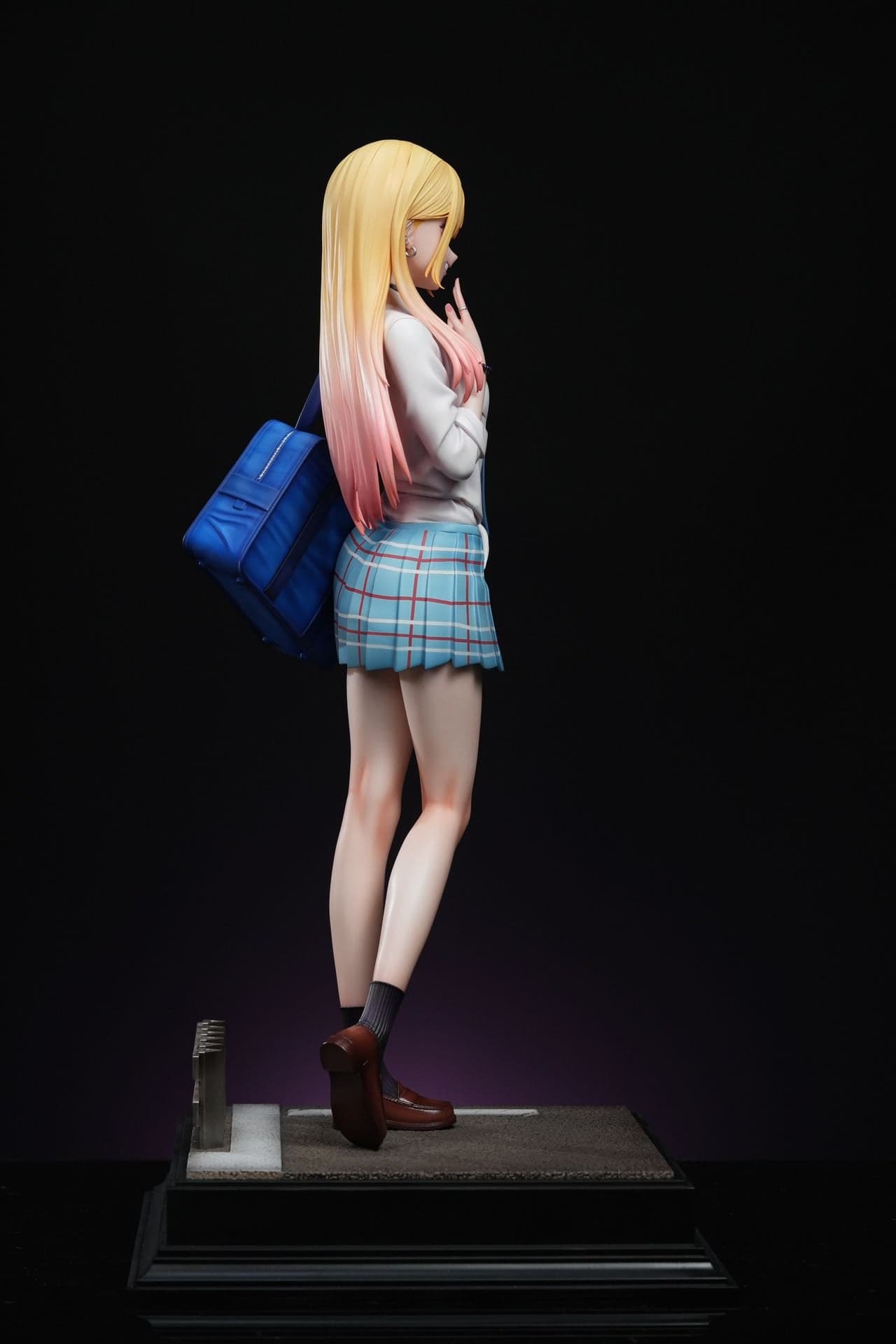 Hera - Marin Kitagawa - Thumbnail 3