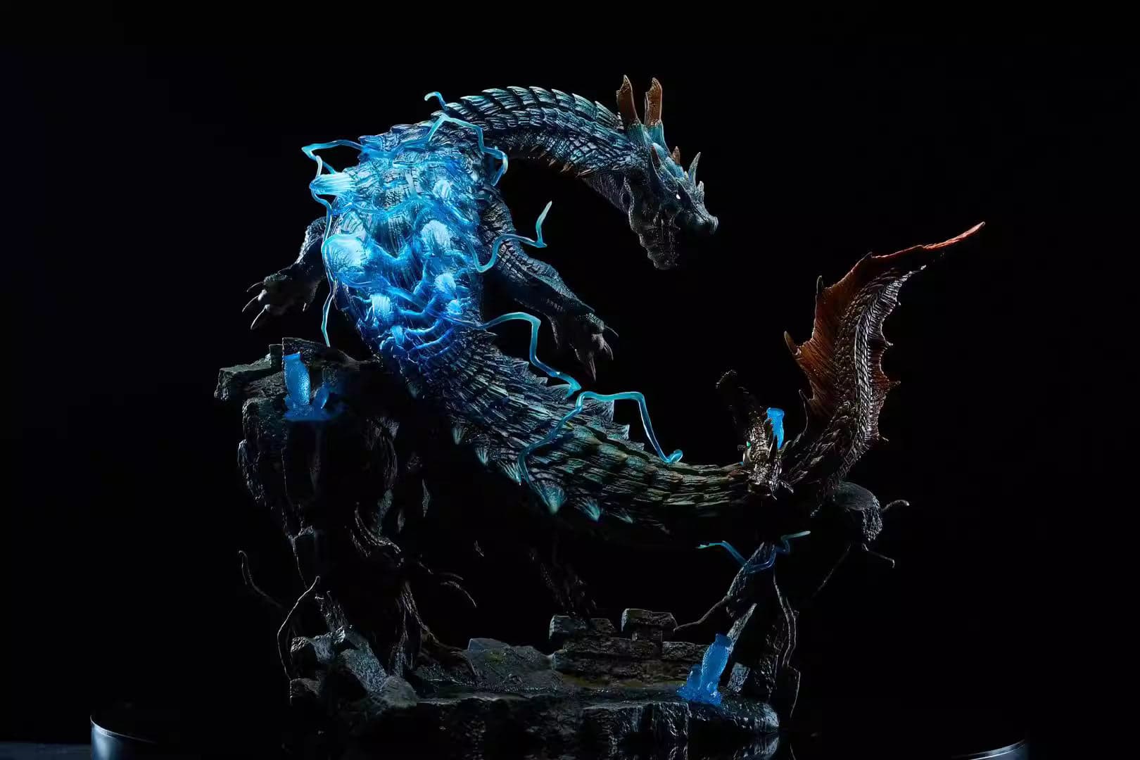 Roaring Wild - Lagiacrus﻿ and Abyssal Lagiacrus﻿ - Thumbnail 16