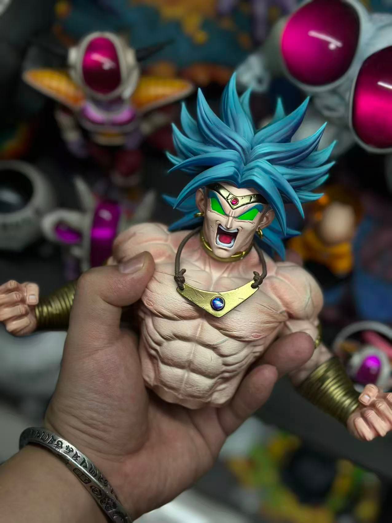 TOP 1 - Broly - Thumbnail 10