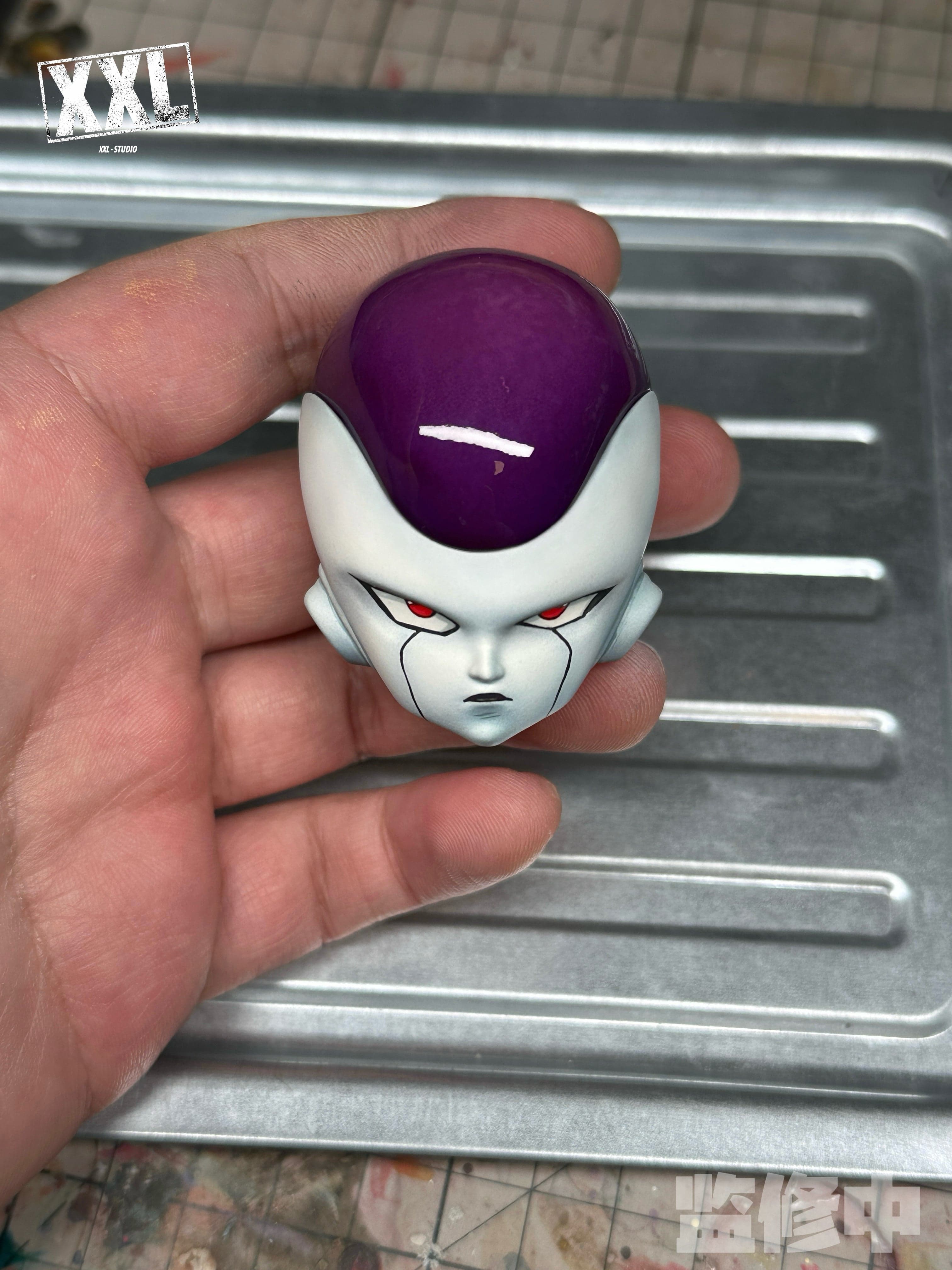 XXL - Frieza - Thumbnail 6