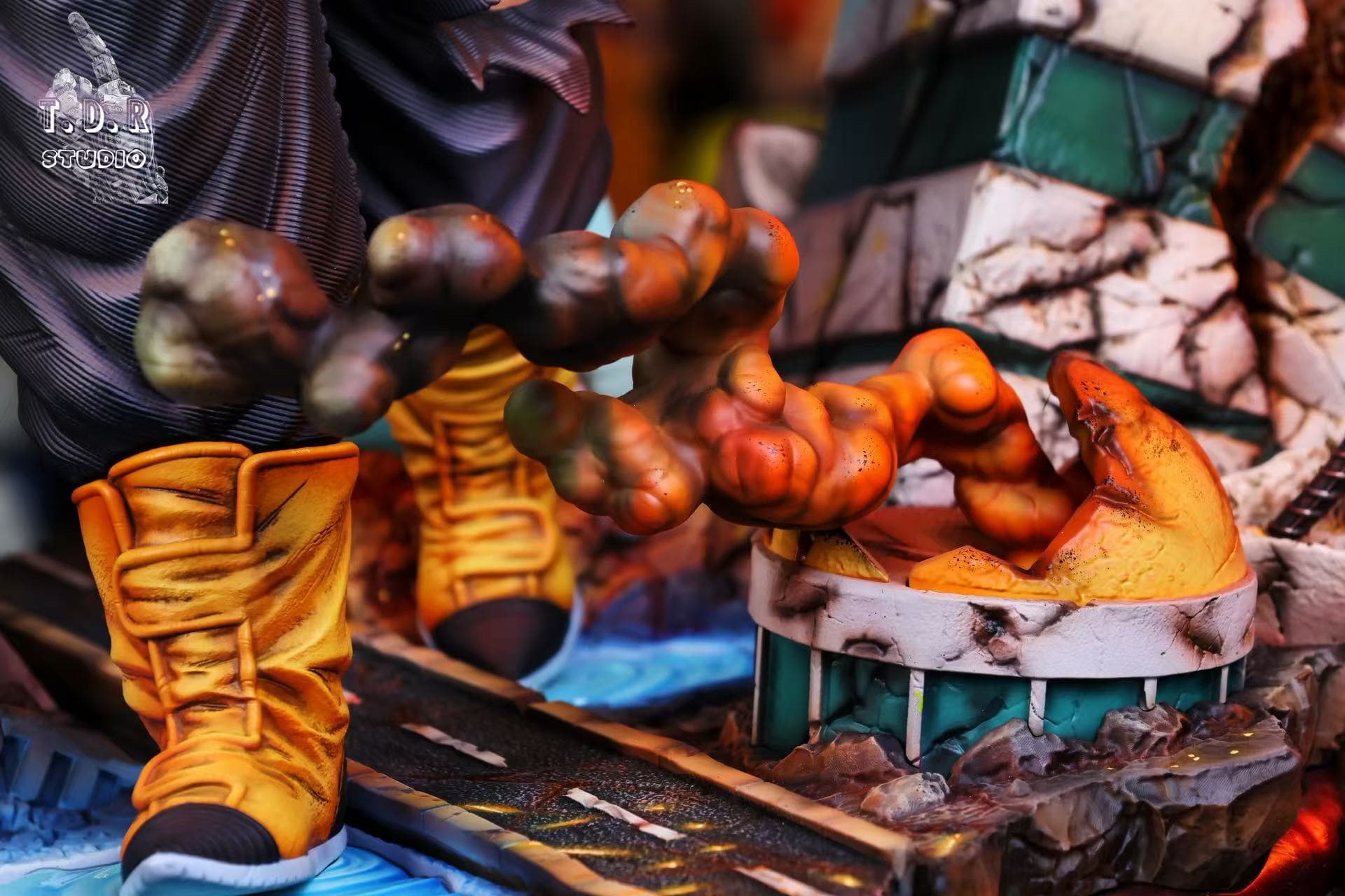 TDR - Trunks - Thumbnail 15