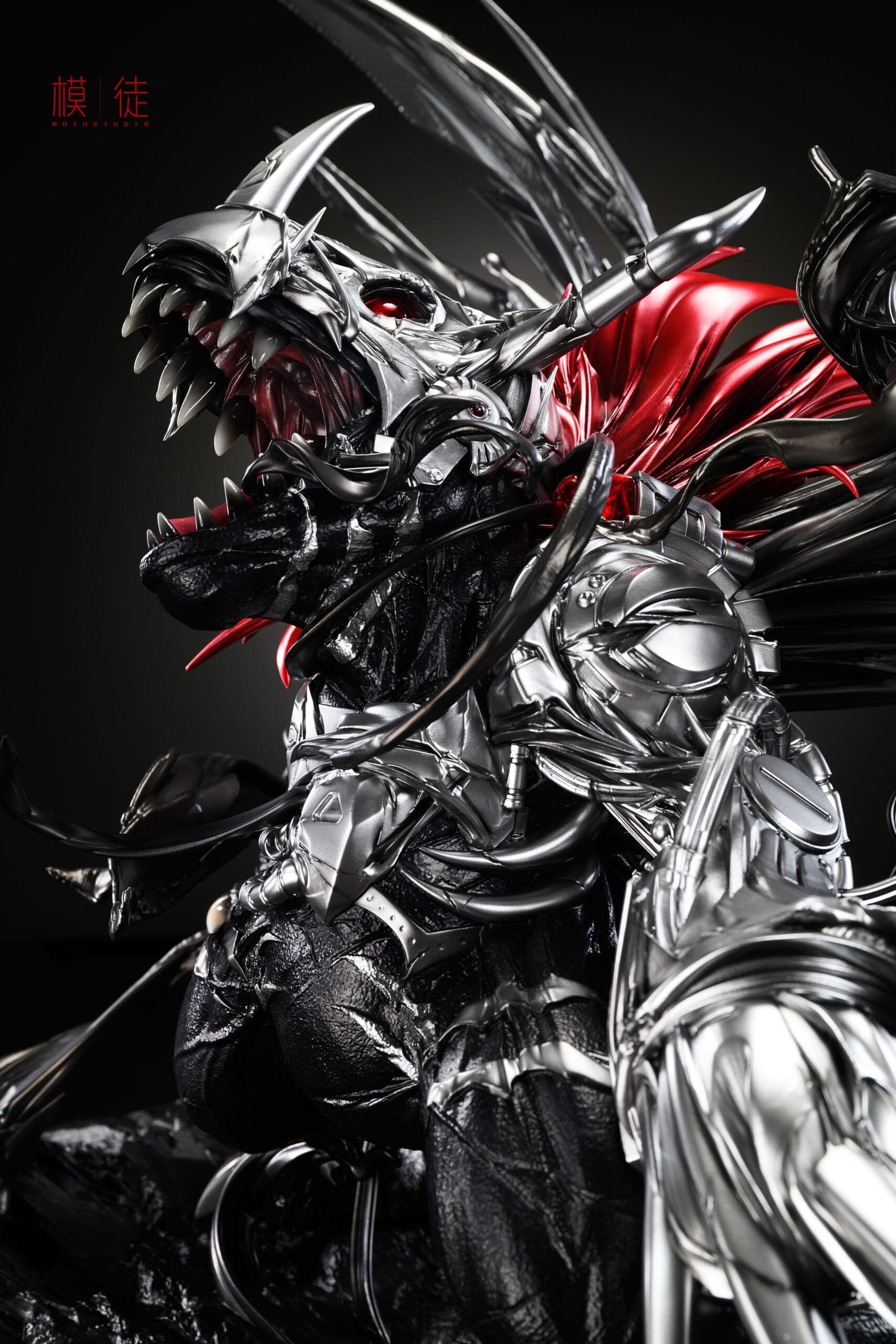MT - Dark MetalGreymon - Thumbnail 4