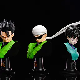 MY - Great Saiyaman Gohan and Videl StatueCorp