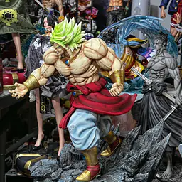 Break - Broly vs Goku and Vegeta StatueCorp