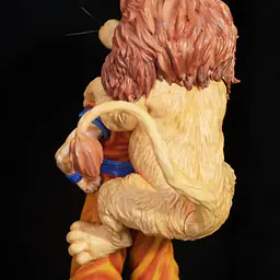 Who/Q - Goku StatueCorp