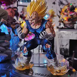 Figure Class - Majin Vegeta StatueCorp