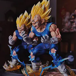 Figure Class - Majin Vegeta StatueCorp