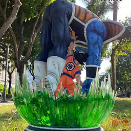 AR - Goku vs Burter StatueCorp