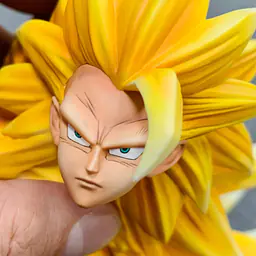 Super Bomb - SSJ3 Goku StatueCorp