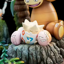 Moon Shadow - Exeggutor, Exeggcute and Togepi StatueCorp
