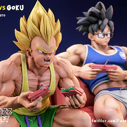 Fuzzfeet - Goku and Vegeta StatueCorp