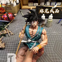 BT - Goku StatueCorp