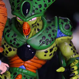 PBR - Cell First Form vs Android 17 StatueCorp