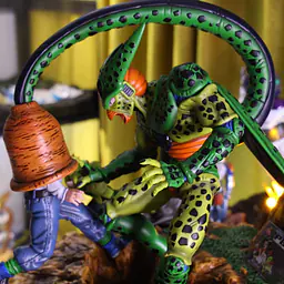 PBR - Cell First Form vs Android 17 StatueCorp