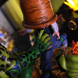 PBR - Cell First Form vs Android 17 StatueCorp