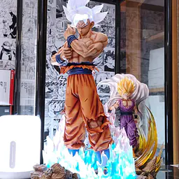 Figure Class - UI Goku 1