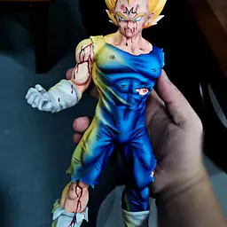 DIM - Majin Vegeta StatueCorp