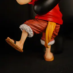 Licking Dog - Kumamon and Luffy StatueCorp