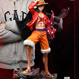 DU - Luffy StatueCorp