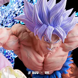 Buu x UK - UI Goku vs Jiren StatueCorp