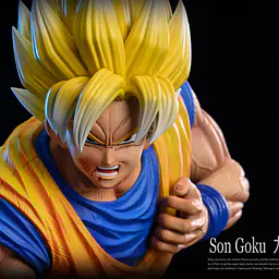 ERA - SSJ Goku StatueCorp