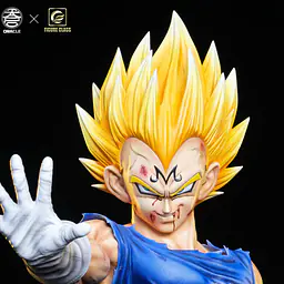 Figure Class x Oracle - Majin Vegeta 4