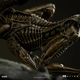 Iron - Ellen Ripley and Dog Alien 9