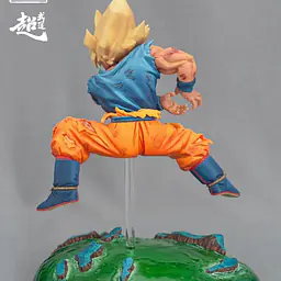 C3 - SSJ Goku 4