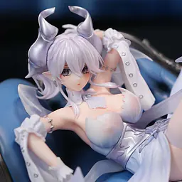 Tou Fou Figure - Labrynth 4