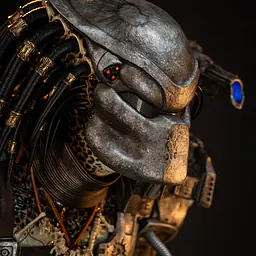 Premium Collectibles - Predator 33