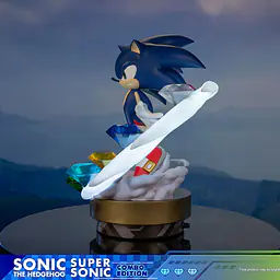 First 4 Figures - Sonic and Super Sonic 18