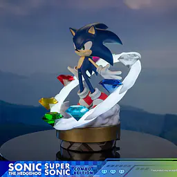 First 4 Figures - Sonic and Super Sonic 32